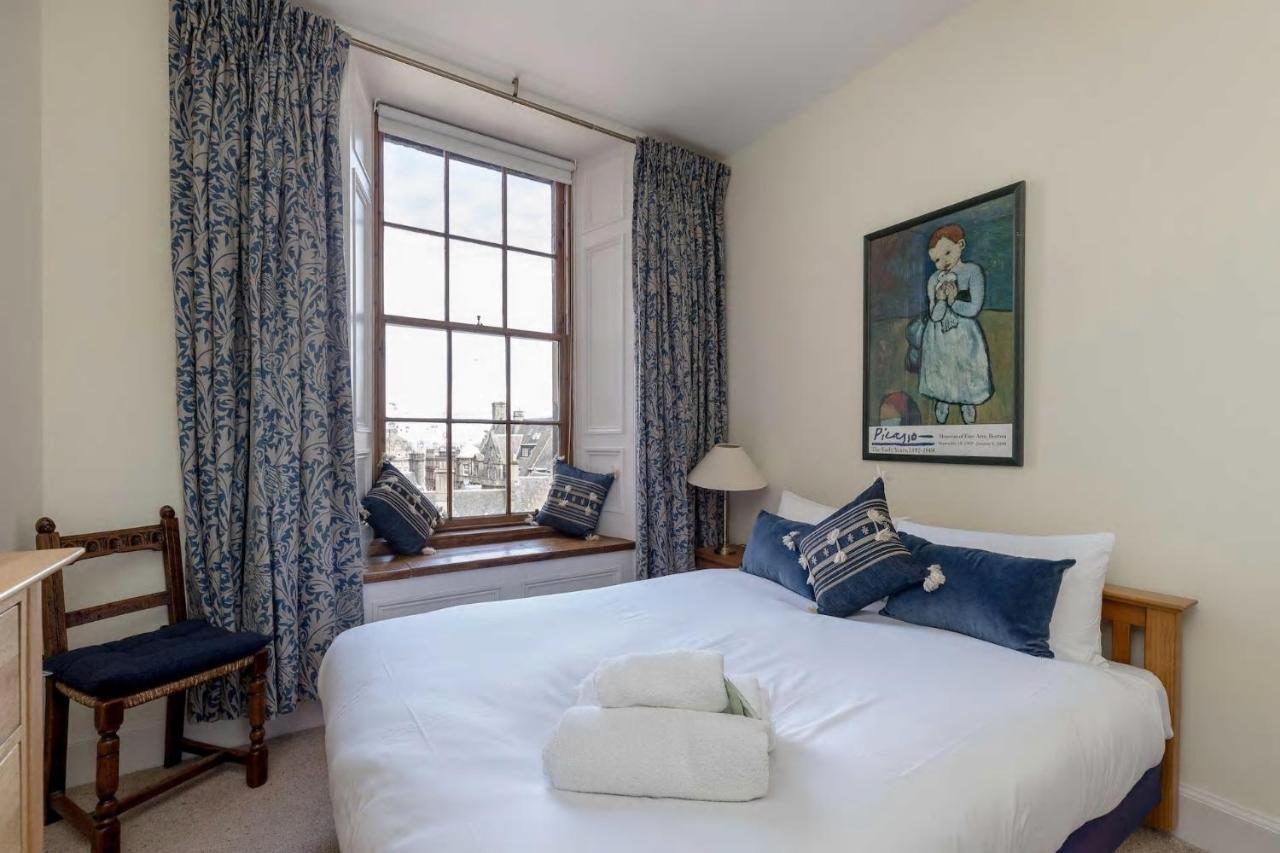 Stunning Panoramic Views: Heart Of The Royal Mile Apartment Edinburgh Luaran gambar