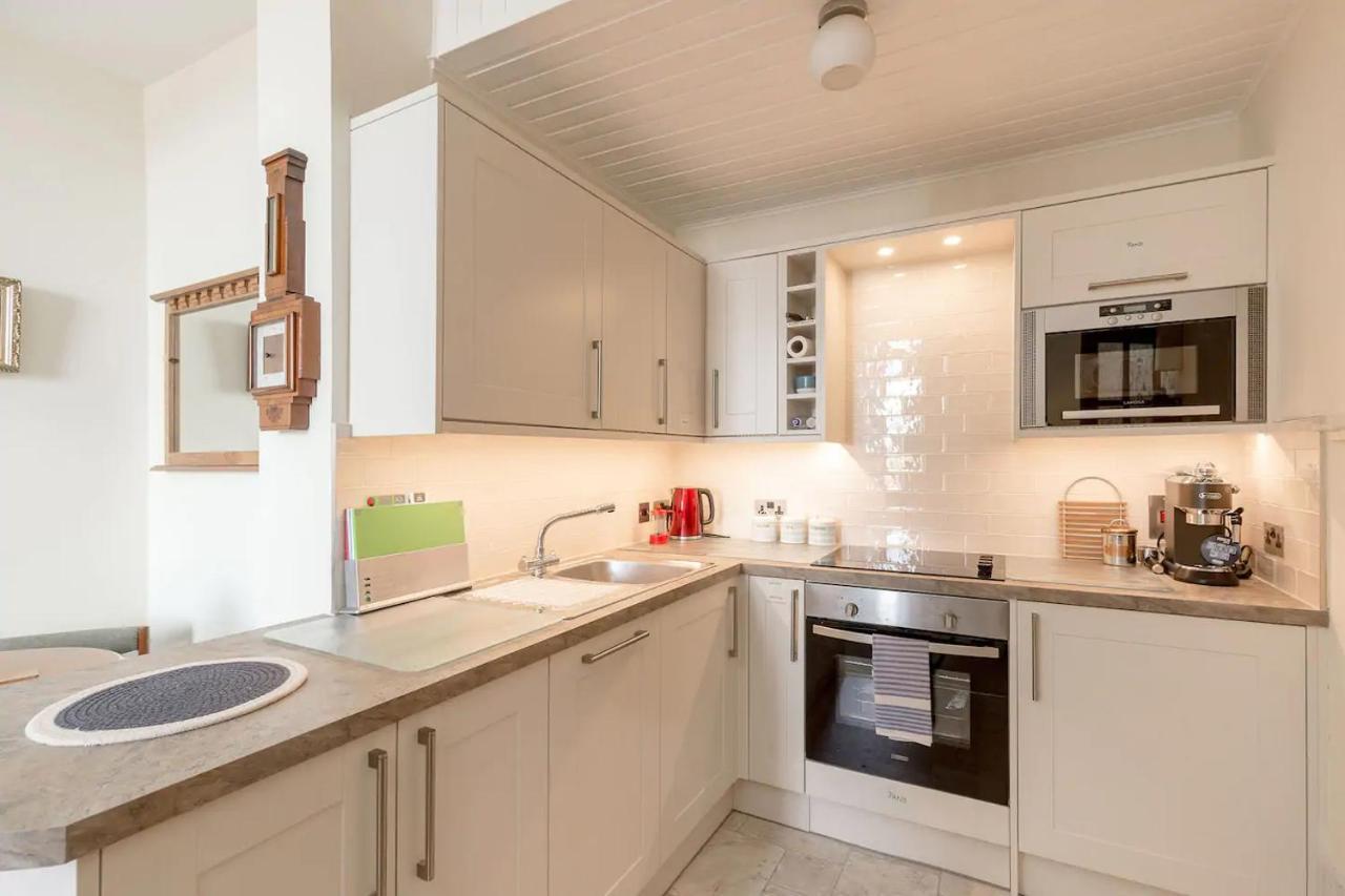 Stunning Panoramic Views: Heart Of The Royal Mile Apartment Edinburgh Luaran gambar