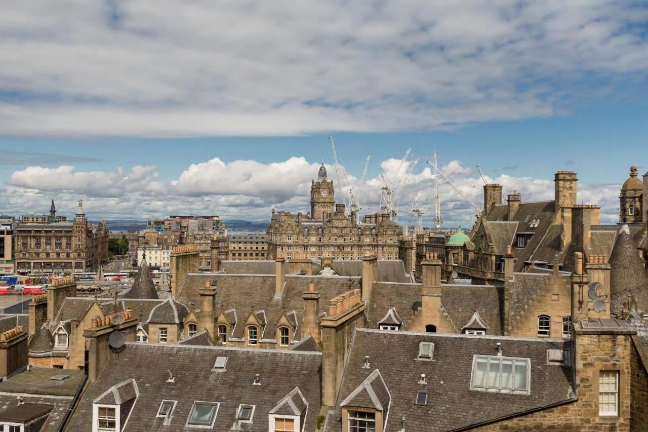 Stunning Panoramic Views: Heart Of The Royal Mile Apartment Edinburgh Luaran gambar