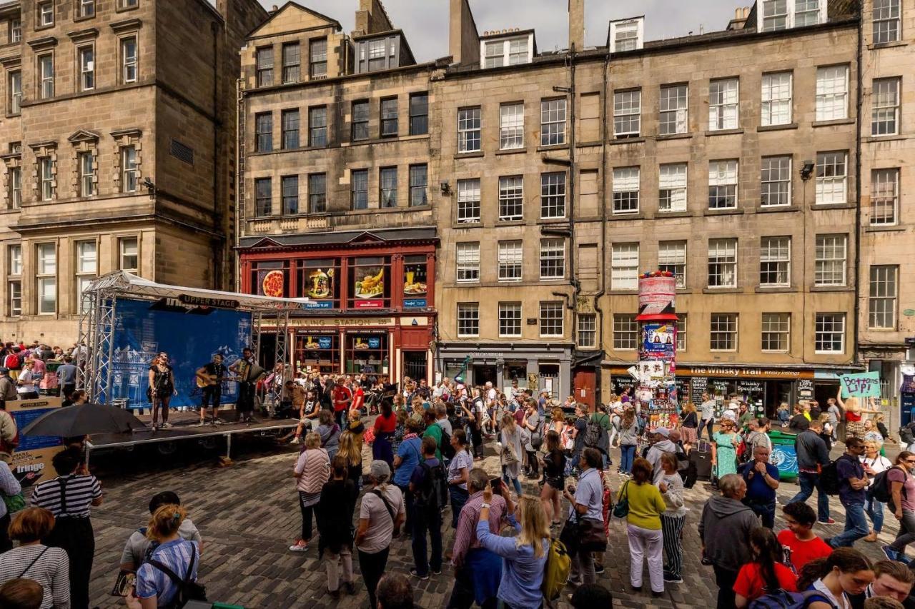 Stunning Panoramic Views: Heart Of The Royal Mile Apartment Edinburgh Luaran gambar